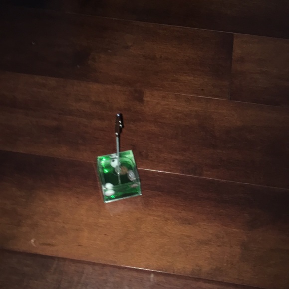 Picture holder - Picture 2 of 4